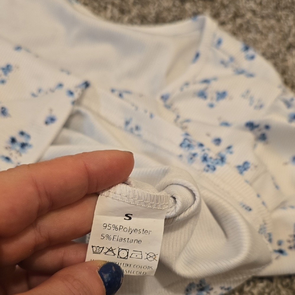 Floral Print Women's Top - Cream and Blue - Picture 4 of 4